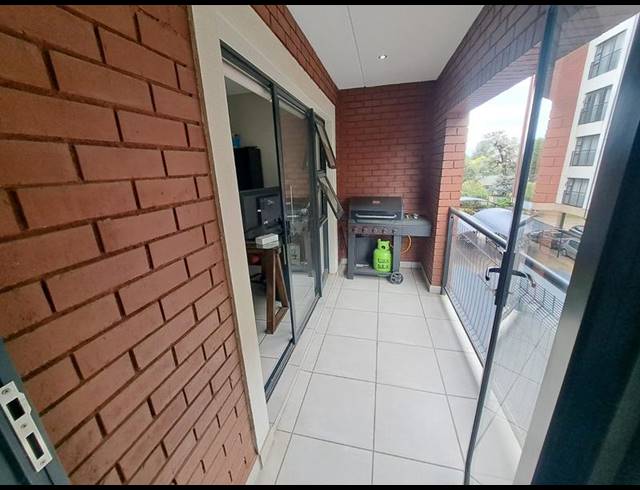 2 BEDROOM PROPERTY TO RENT IN DIE HOEWES